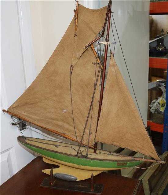 A pond yacht